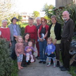 annie-wilson-third-adult-from-right-with-permaculture-group-and-some-earthsong-children